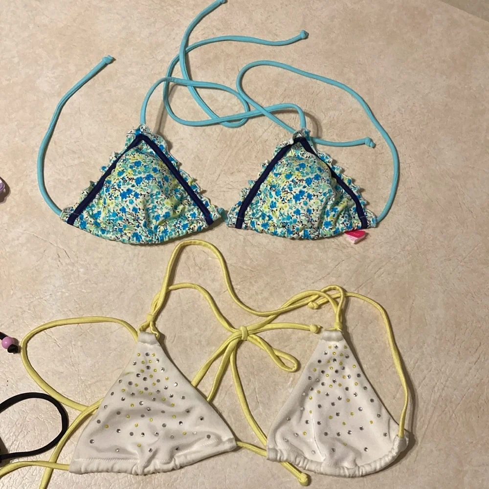 4 Victoria’s Secret string bikini tops